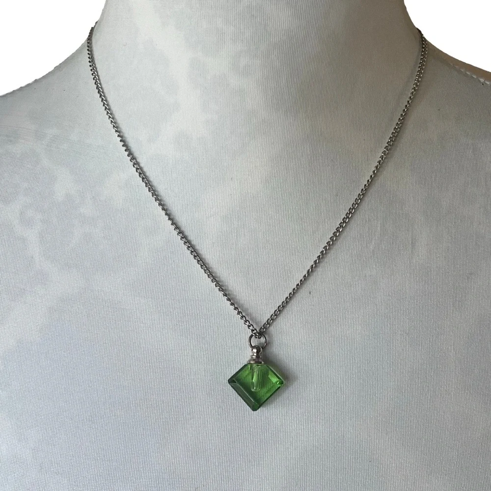 Green Diamond Pendant Necklace | Silver Tone Chain